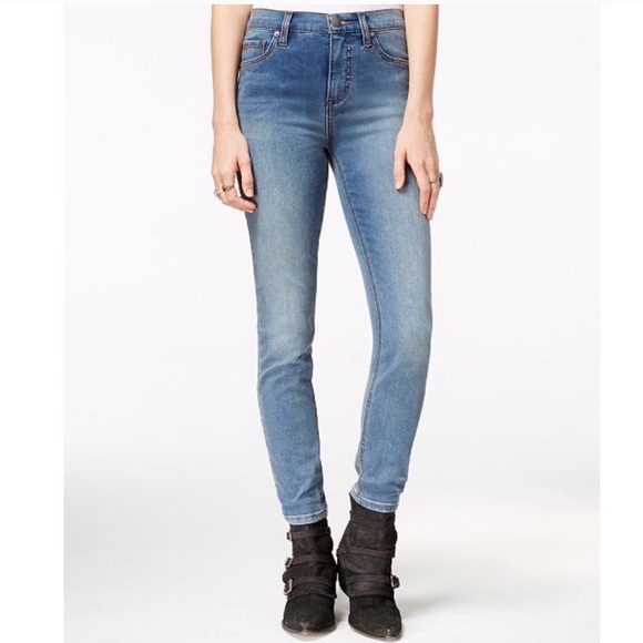 Free People Denim - Free People High Rise light wash Jean